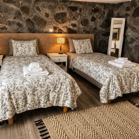 Hébergement de vacances Casinha De Pedra *