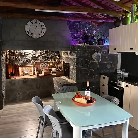 Hébergement de vacances Casinha De Pedra Cais do Pico